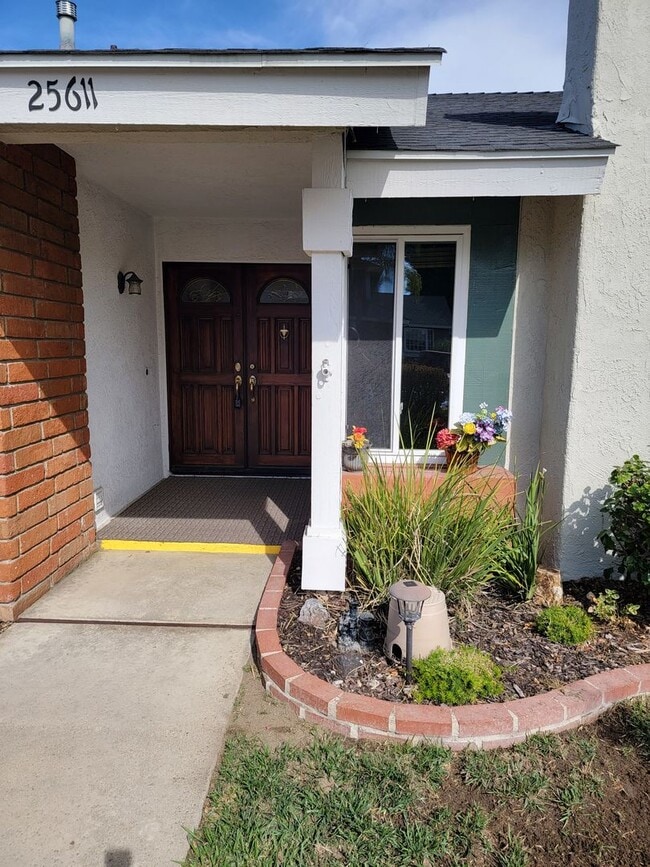 25611 Heatherow Cir in Lake Forest, CA - Building Photo - Building Photo
