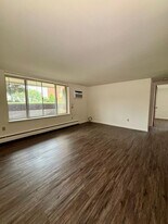 2715 Eggert Rd in Tonawanda, NY - Building Photo