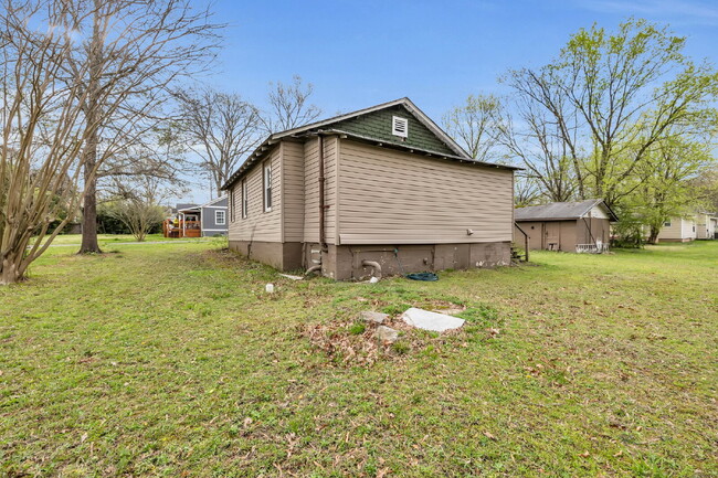 property at 1031 Wilcox Dr