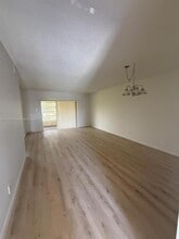 7205 NW 5th Ct, Unit 203 in Margate, FL - Building Photo - Building Photo
