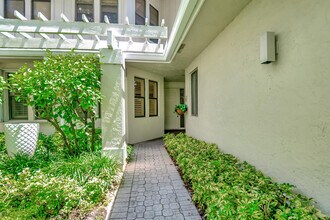 17565 Ashbourne Ln in Boca Raton, FL - Building Photo - Building Photo
