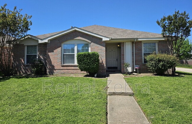 property at 2841 McKenzie Ln