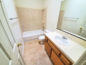 4600 Beechwood St in Bakersfield, CA - Building Photo - Building Photo