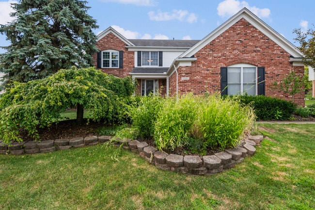property at 47643 Ashford Dr S