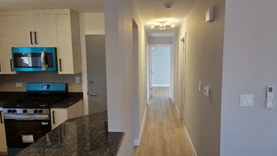 8023 W Churchill Ave in Niles, IL - Building Photo - Building Photo