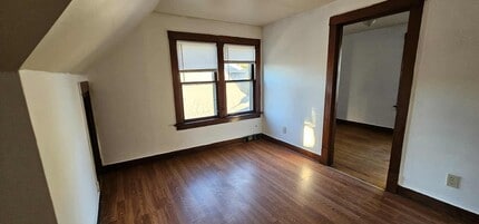 2011 Monroe St in Two Rivers, WI - Building Photo - Building Photo