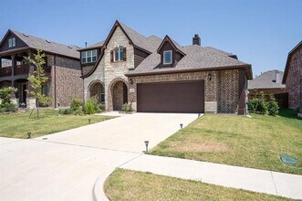 1409 Arrowwood Dr in Krugerville, TX - Building Photo - Building Photo