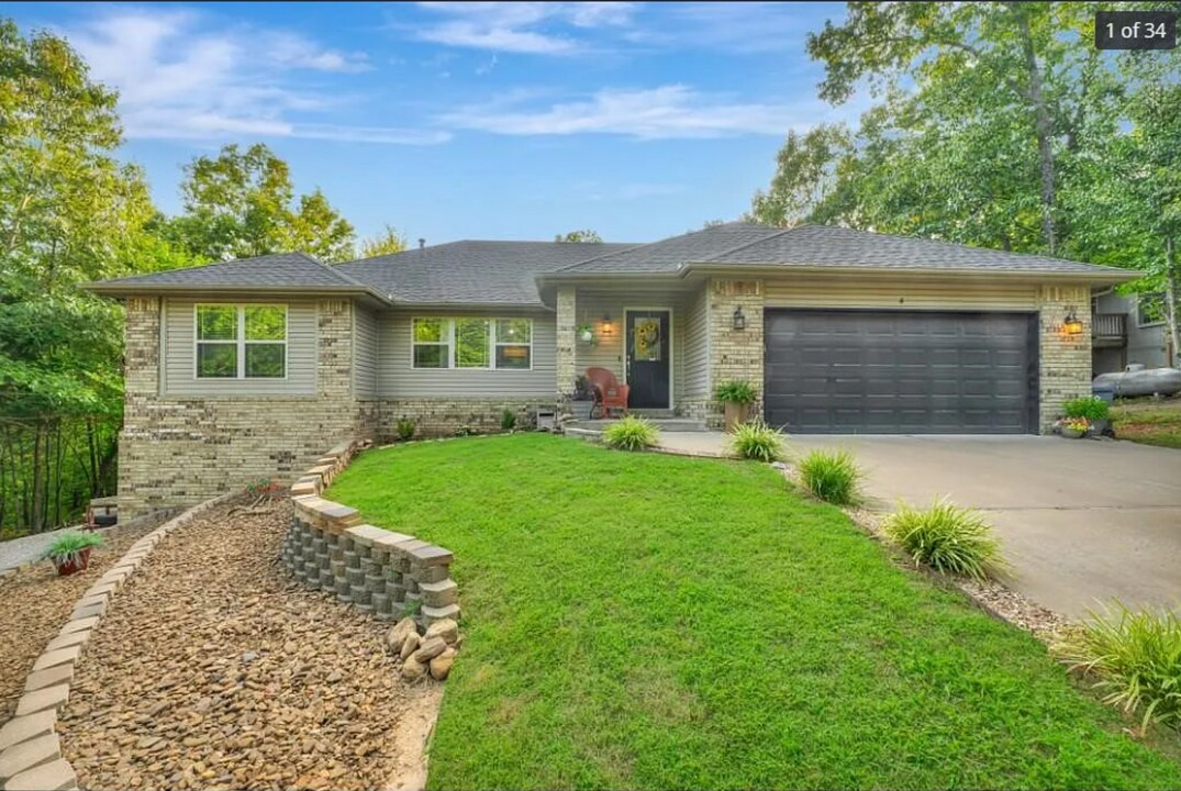 4 Blenheim Ln in Bella Vista, AR - Foto de edificio