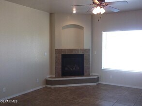 5823 Manchester Dr in Santa Teresa, NM - Building Photo - Building Photo