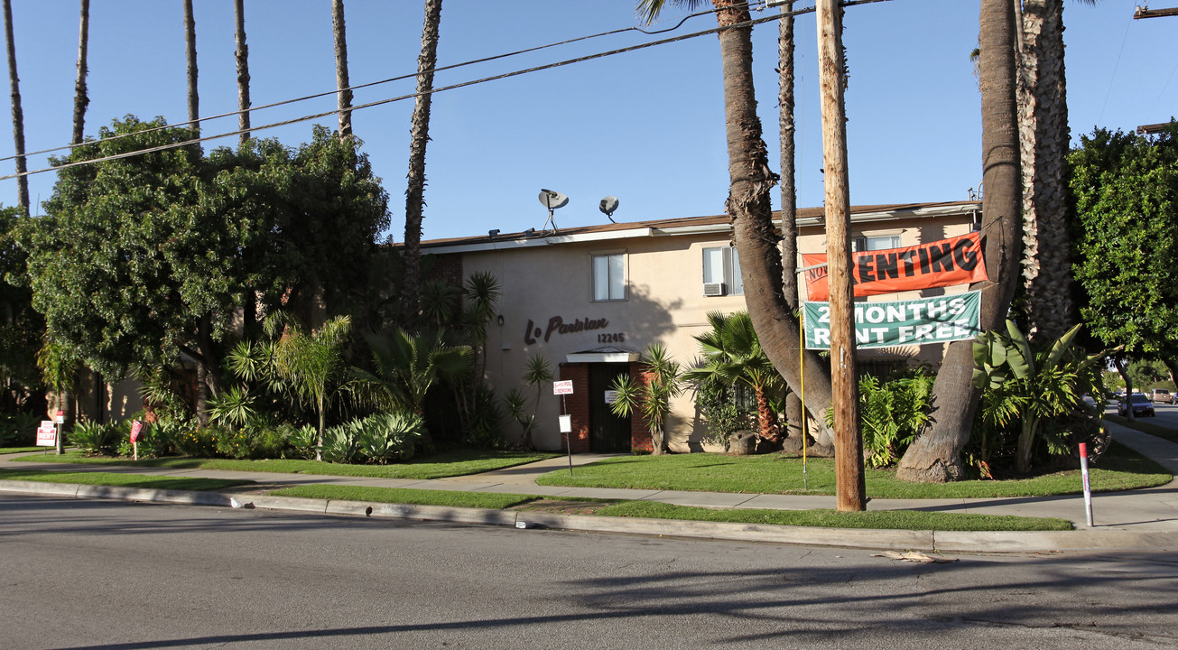 Le Parisian Apartments in Norwalk, CA - Building Photo