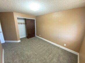 1704 Round Mountain Cir in Sparks, NV - Building Photo - Building Photo