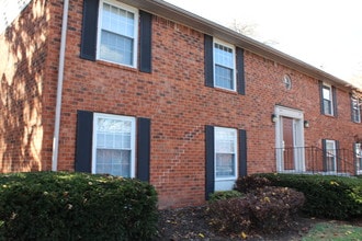 Mount Vernon in Louisville, KY - Foto de edificio - Building Photo