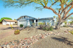 3922 E Dahlia Dr in Phoenix, AZ - Building Photo