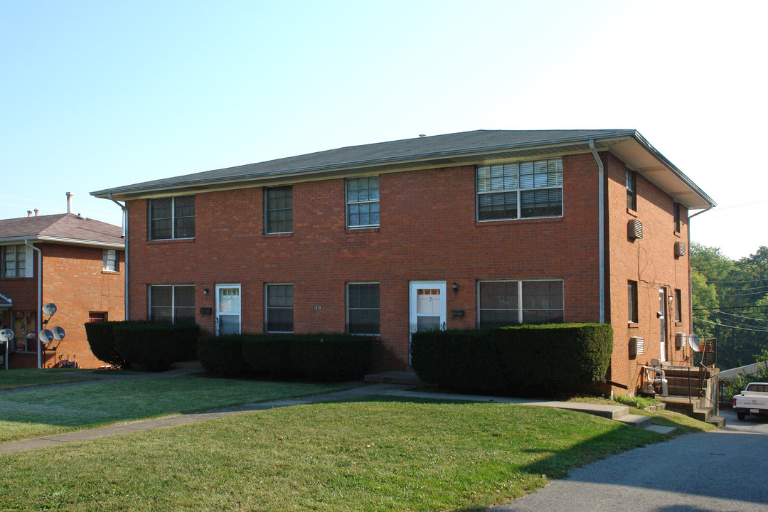 1618 Alexandria Dr in Lexington, KY - Foto de edificio