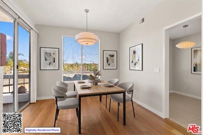 4643 E 4th St in Long Beach, CA - Building Photo - Building Photo