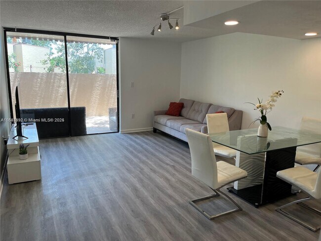20006 SW 123rd Dr in Miami, FL - Building Photo - Building Photo
