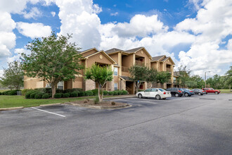 Addison Place Apartments in Crestview, FL - Foto de edificio - Building Photo