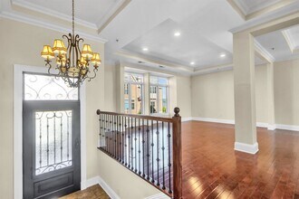 17 Moorings Ln in Edgewater, NJ - Building Photo - Building Photo