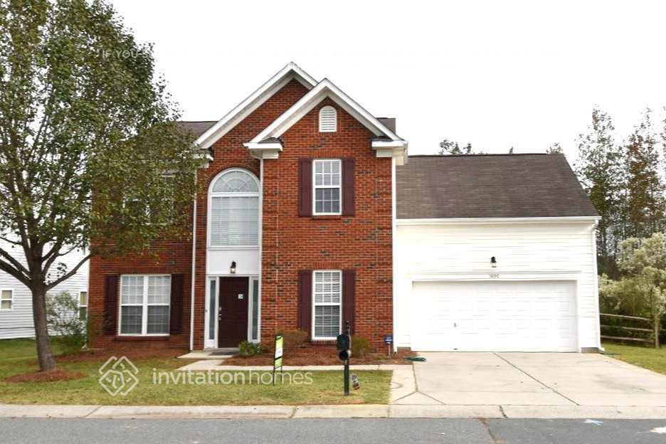 3000 Moonstone Ln in Indian Trail, NC - Foto de edificio