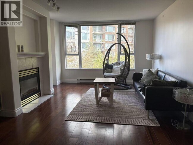 5XXX Hampton Pl in Vancouver, BC - Building Photo - Building Photo