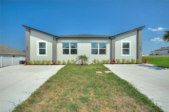 705 Fraser Ct in Kissimmee, FL - Foto de edificio - Building Photo