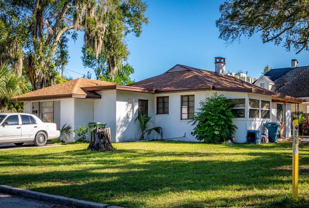 663 Avenue J NW in Winter Haven, FL - Building Photo