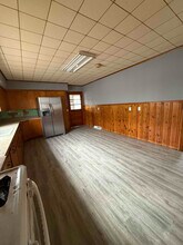 104 N Vine St in Fayette, MO - Foto de edificio - Building Photo