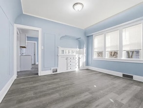 1902 W Nash St in Milwaukee, WI - Foto de edificio - Building Photo