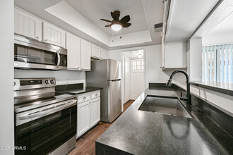 4549 E Rhonda Dr in Phoenix, AZ - Building Photo - Building Photo