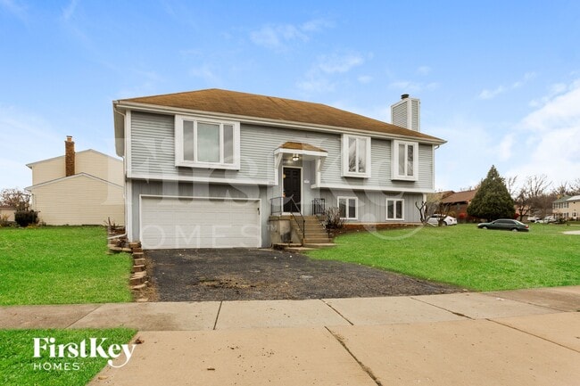 1220 Lehnertz Cir in Aurora, IL - Building Photo - Building Photo