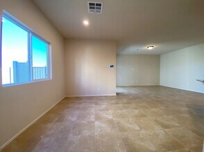 4471 Sapphire Moon Ave in North Las Vegas, NV - Building Photo - Building Photo