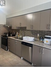 63 Cedarwood Cres in Brampton, ON - Building Photo - Building Photo