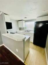 3295 N Nellis Blvd in Las Vegas, NV - Building Photo - Building Photo