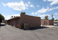 1501-1503 E Fort Lowell Rd in Tucson, AZ - Foto de edificio - Building Photo