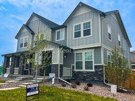 6277 N Nepal Ct in Aurora, CO - Building Photo