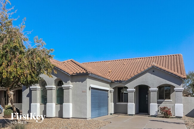 property at 21073 214th Pl
