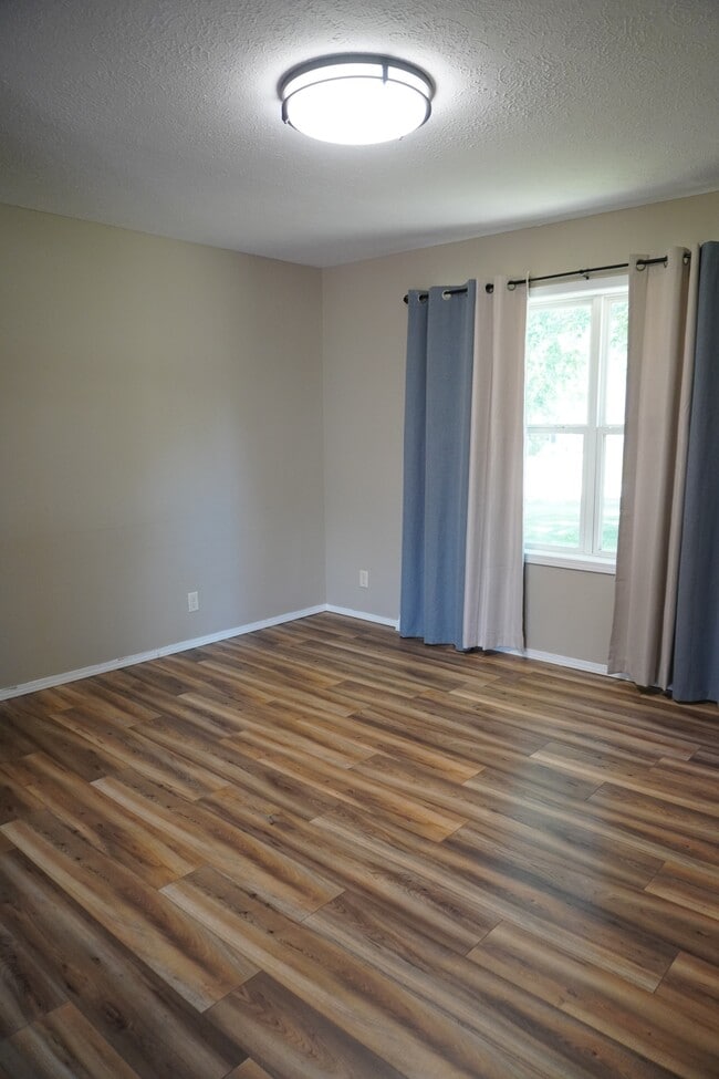 property at 37 Ems D22A Ln