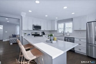 457 Summit St in Bridgeport, CT - Foto de edificio - Building Photo