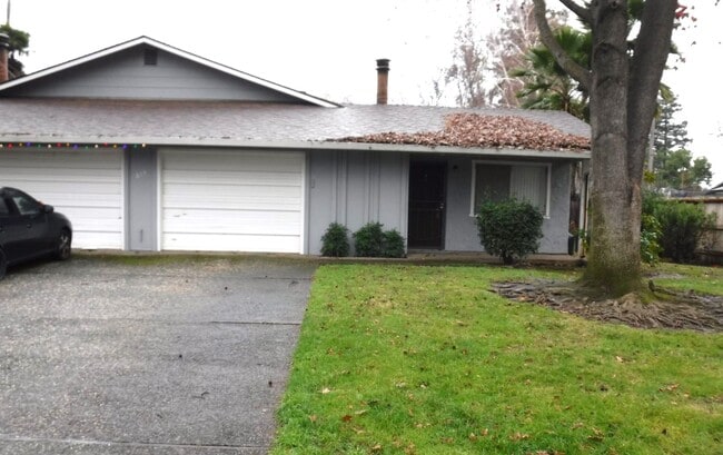 819 Alynn Way