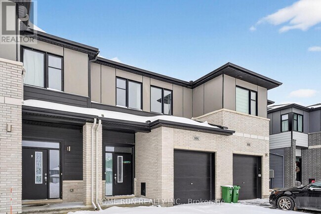 866 Paseana Pl. in Ottawa, ON - Building Photo - Building Photo