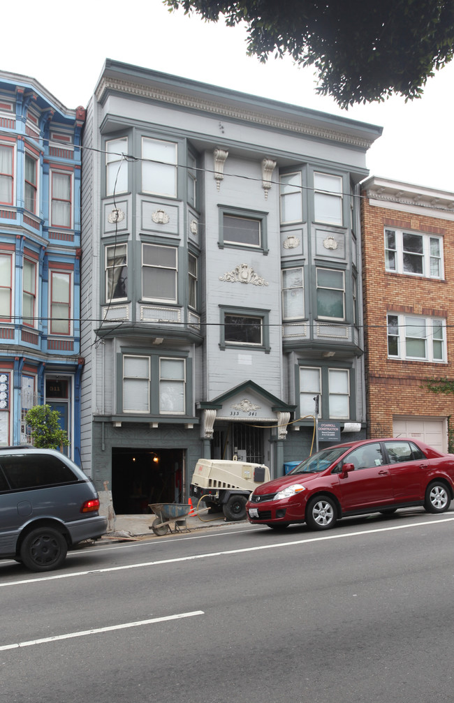 335-341 Oak St in San Francisco, CA - Foto de edificio - Building Photo