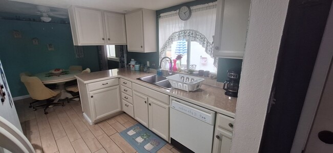 property at 309 N Flynn Jans Ct