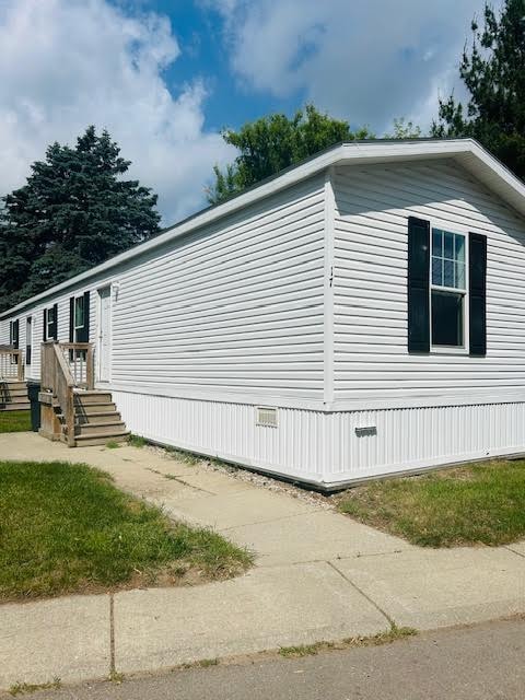property at 17 E Manor St