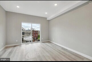 2424 Nicholas St, Unit 2 in Philadelphia, PA - Building Photo - Building Photo
