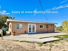 57212 Chipmunk Trail in Yucca Valley, CA - Building Photo