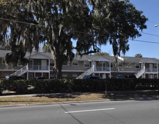 Bayside Condominiums in Eustis, FL - Building Photo