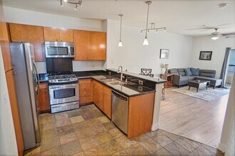 24535 Town Center Dr in Santa Clarita, CA - Building Photo - Building Photo