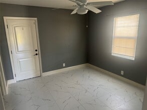 731 1/2-40th 1/2 E 40th St in Houston, TX - Building Photo - Building Photo