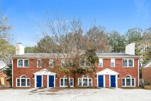 1305 Sweet Pine Dr in Norcross, GA - Building Photo