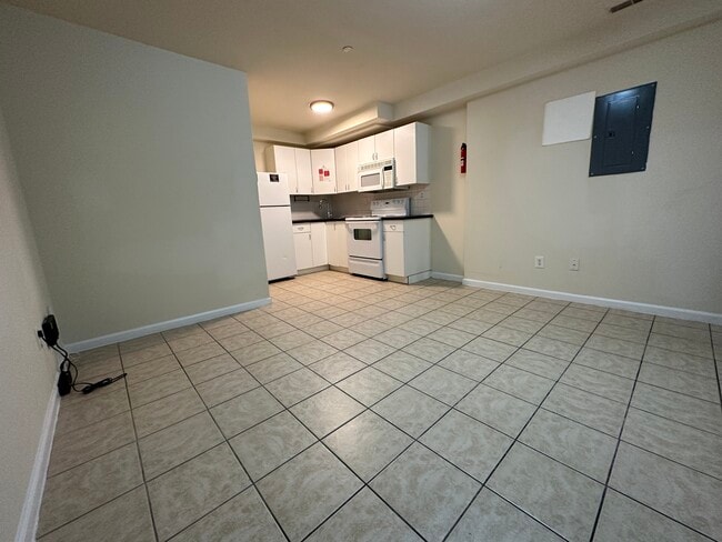 1729 Monument St, Unit 2
